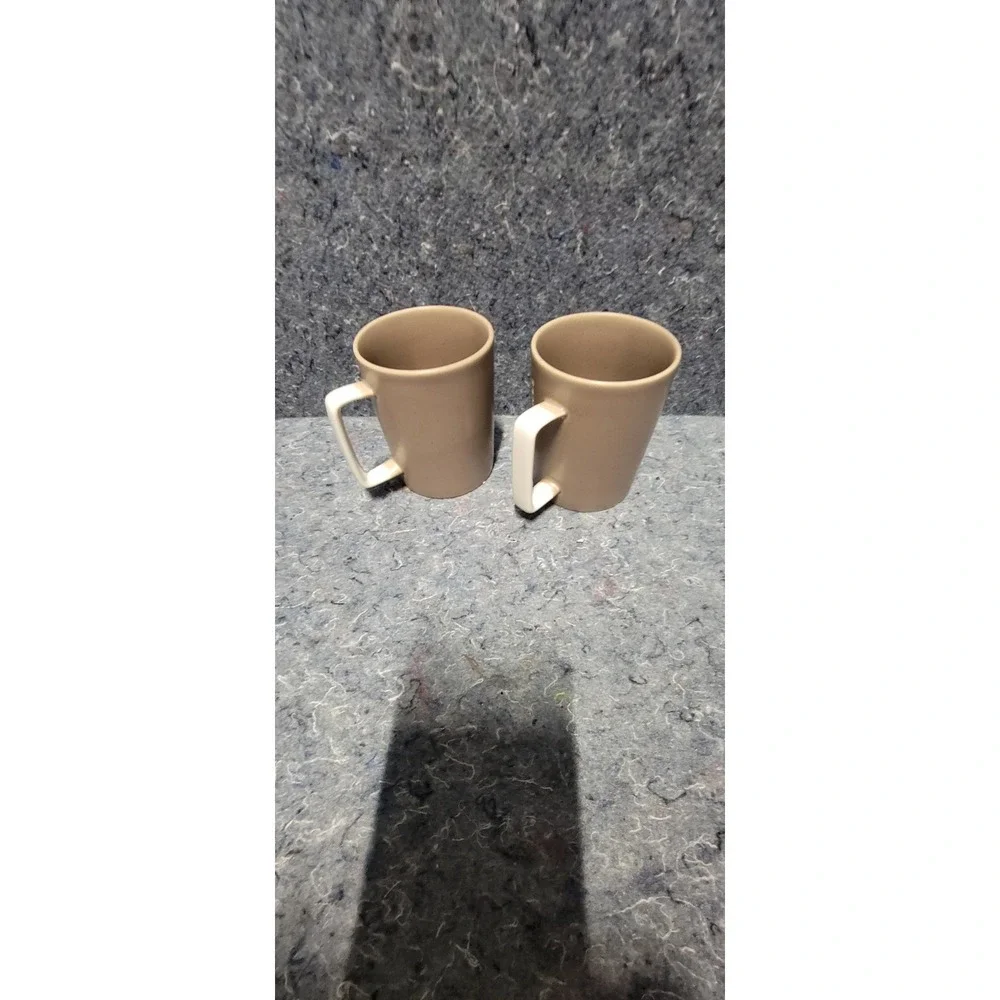 2016 Starbucks Light‎ Brown White Engraved Logo Coffee/Tea Mug 12 Oz Set of 2